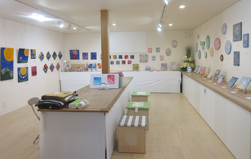 ２０２５年１２月　平面２人展　会場全体風景画像3